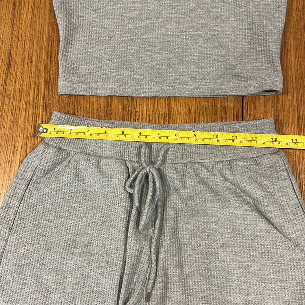 AMAZON Basics Gray Ribbed Set - Picture 4 of 7